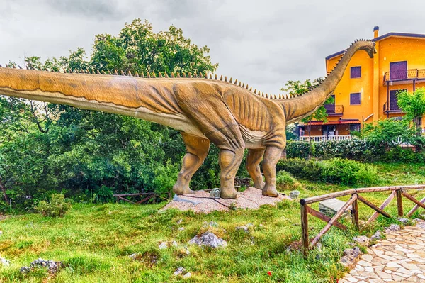 ベニス イタリア ディプロドクス恐竜特集ラーミス 南イタリアの小さな町サン マルコの恐竜公園で 2018 — ストック写真