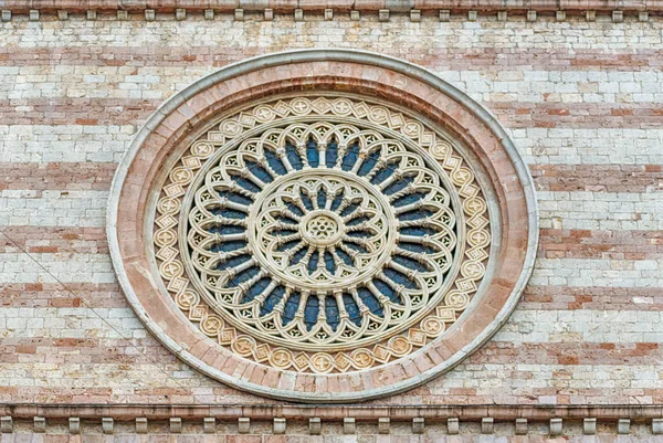 Rose Window Gevel Van Middeleeuwse Basiliek Van Sint Clare Assisi — Stockfoto