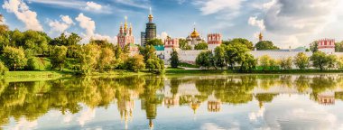 Rusya, Moskova 'daki Novodevichy Manastırı' nın İdillik görüşü. UNESCO dünya mirası sahası