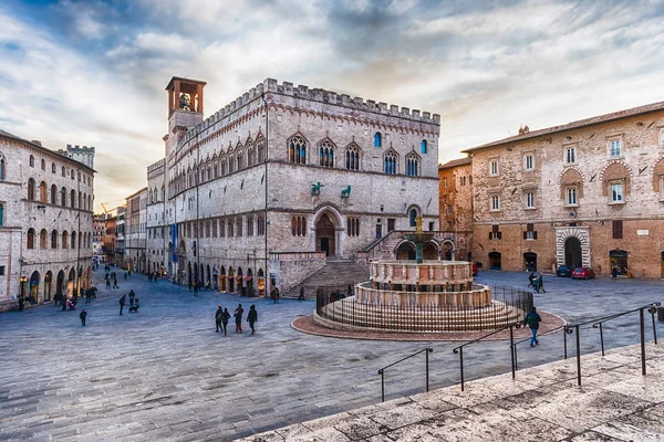 Festői Piazza Novembre Tér Mestermű Középkori Építészet Perugia Olaszország — Stock Fotó