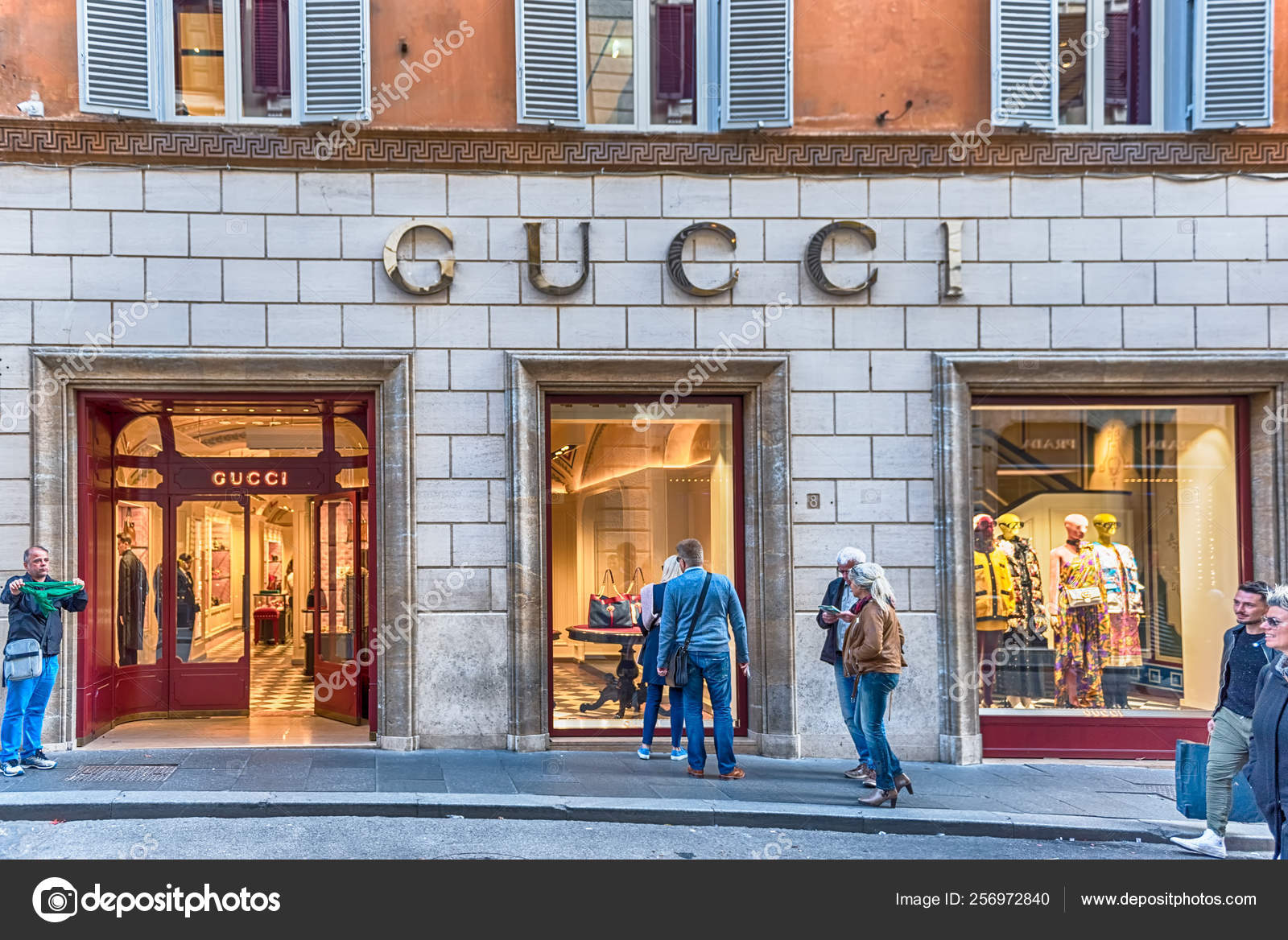 Gucci store Via Condotti fashion street, Rome, Italy – Stock Editorial Photo © marcorubino #256972840