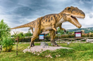 Güney ITAL bir Dino Park içinde Carcharodontosaurus dinozor