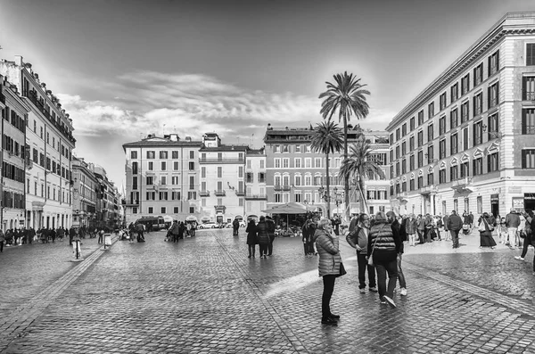 Vista da Piazza di Spagna, icônica praça em Roma, Itália — Fotografia de Stock