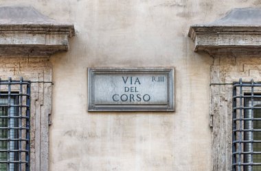 Roma, Italya 'da Via del Corso sokak işareti