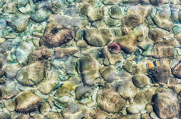 海滨的水下卵石 可用作背景资料 — 图库照片