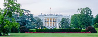 Washington 'daki Beyaz Saray, Birleşik Devletler Başkanı' nın yürütme ofisi.
