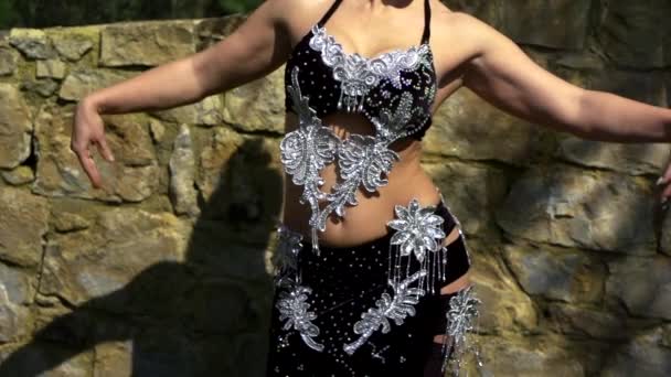 Sexy Hot Oriental Belly Dance Video