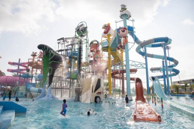 Çizgi film ağ Amazone su parkı, Pattaya, Tayland: Mart 2017 - ünlü çizgi film su parkı Cartoon Network tarafından birçok macera cazibe ile çizgi film karakteri