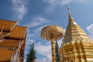 Budist Tapınağı isim Wat Phra Bu DOI Suthep şehirde Chiang Mai, Tayland - en güzel altın stupa Tayland içinde.