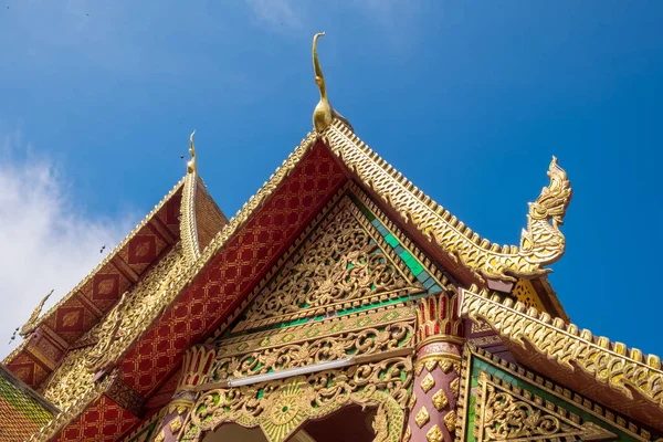 Budist Tapınağı isim Wat Phra Bu DOI Suthep şehirde Chiang Mai, Tayland - en güzel altın stupa Tayland içinde.