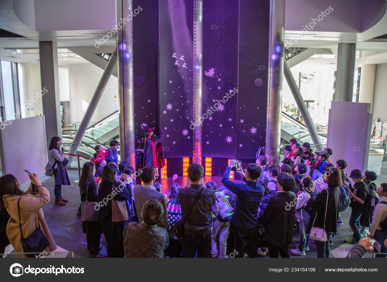 Nagoya Museum Japan Dezember 2018 Tornado Simulator Experiment Naturwissenschaftlichen Museum Redaktionelles Stockfoto C Chayakorn Lot Gmail Com 234154198