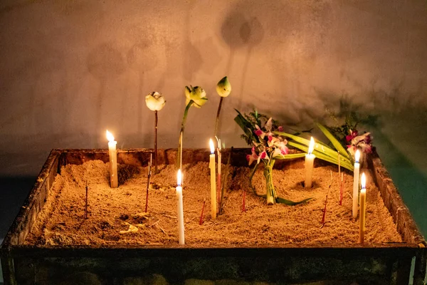 Primo Piano Lume Candela Buio Astratto Luce Creativa Speranza Sfondo — Foto Stock