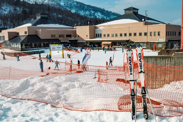 Gebiet Des Skigebiets Kiroro Skifahrer Und Snowboarder Fahren Winter Mit — Stockfoto