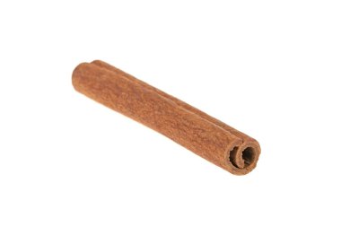 beyaz zemin üzerine tarçın sopa