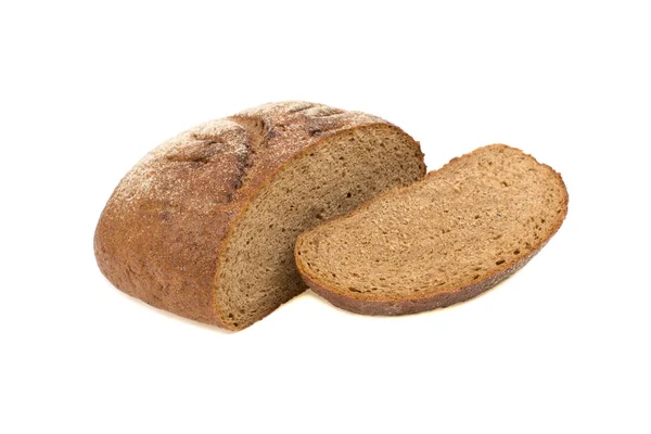 白色背景黑麦黑面包 — 图库照片