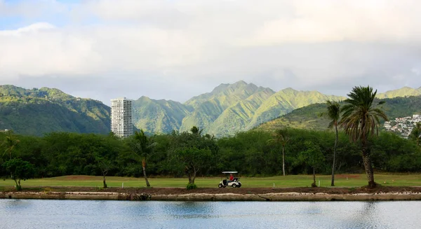 Campo Golf Largo Del Canal Ala Wai Base Cordillera Koolau — Foto de Stock