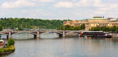 Manes Köprüsü, Manesuv Most, Vltava Nehri'nin karşısında, Prag, Çek Cumhuriyeti