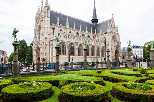 Tuin Aan Petit Sablon Voor Een Rooms Katholieke Kerk Gotische — Stockfoto