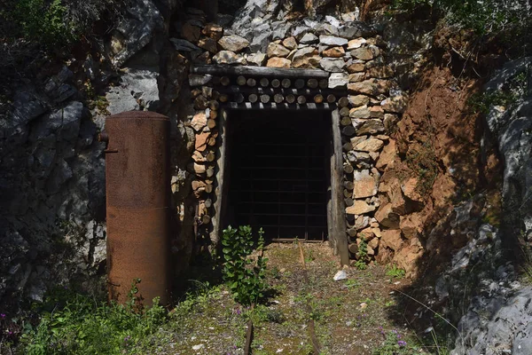 Galeri Barraxiutta Terk Edilmiş Bir Madende — Stok fotoğraf