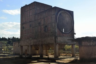 Monteponi 'nin terk edilmiş madeninden