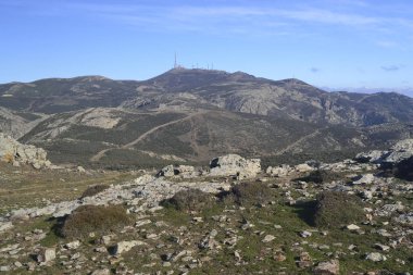 Monte Tratzalis'ten Monte Serpedd'in Görünümü