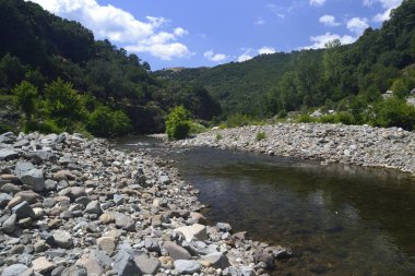 İs Caddias'ın doğal havuzları