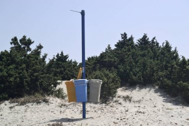 Is Solinas plajında Separete atıkları
