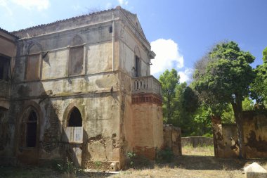 Terk edilmiş maden köyü Asproni veya Seddas Moddizzis