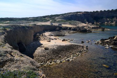 Capo Mannu sahili manzarası