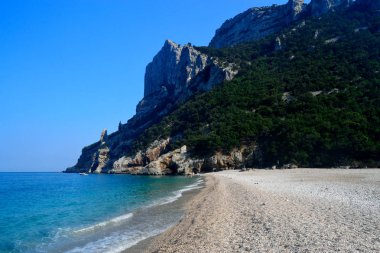 Cala Sisine plajı manzarası