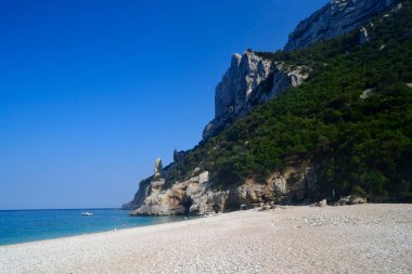 Cala Sisine plajı manzarası