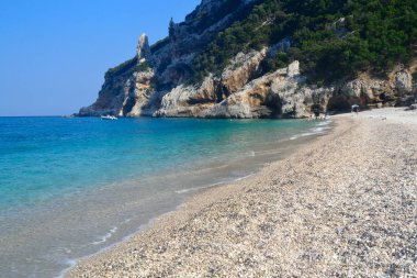 Cala Sisine plajı manzarası