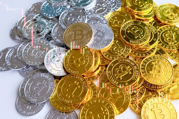 Bitcoin Oro Argento Sfondo Bianco Cryptocurrency Concetto Criptovaluta Virtuale — Foto Stock