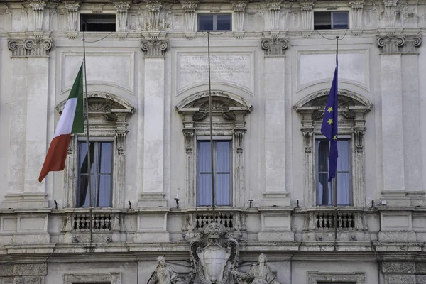 Palazzo Della Consulta Sede Del Tribunal Constitucional Italiano Roma Italia —  Fotos de Stock