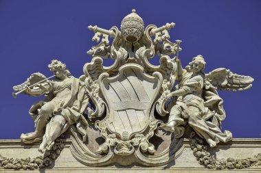 En büyük ve en ünlü çeşmeler Roma, İtalya Trevi Çeşmesi biridir.