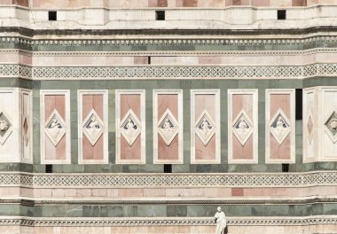 Giotto 'nun Santa Maria del Fiore çan kulesi