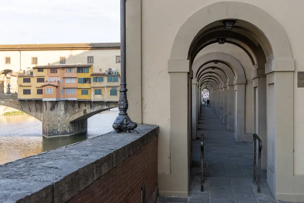 Ponte Vecchio Florencii Nad Řekou Arno Vasari Corridor — Stock fotografie