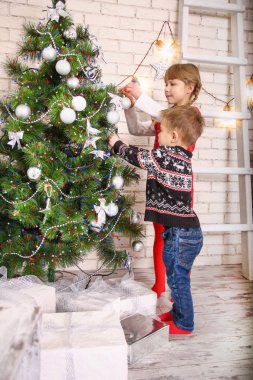 Noel 'de evde mutlu çocuklar