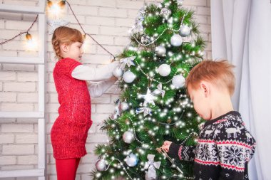 Noel 'de evde mutlu çocuklar