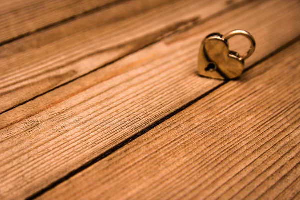 Gelukkige Valentijnsdag vakantie liefde kasteel en sleutels achtergrond — Stockfoto