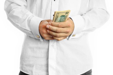 Beyaz arka planda parası olan bir iş adamı