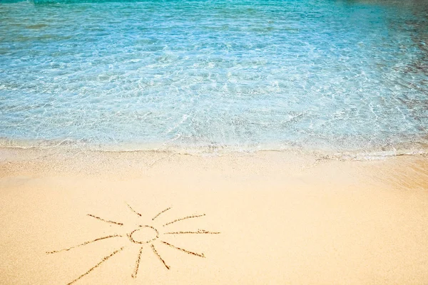 Beautiful drawing on the sand of the sea background — Stock Photo, Image