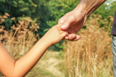 bir parkta güzel eller açık havada