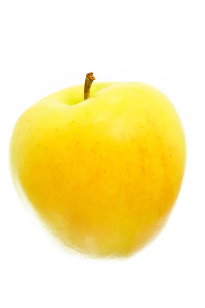 Een prachtige groene appel op een witte achtergrond — Stockfoto