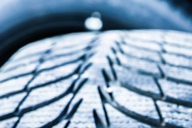 Otomatik arkaplan için araba lastikleri ve tekerlekleri