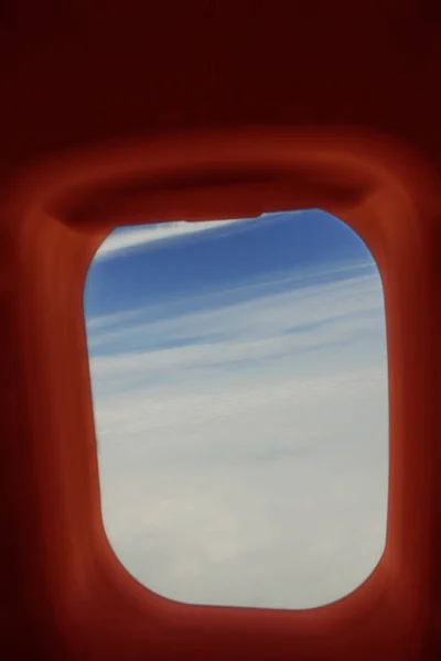 Nádherná nebeská oblaka z okna letadla — Stock fotografie
