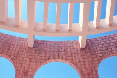 Doğa arka planında güzel bir stil Mısır sütunları