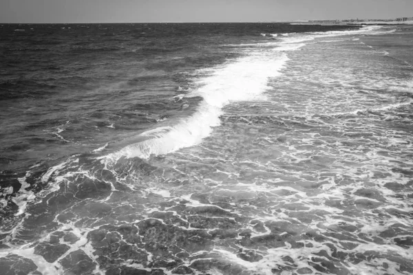 Belas ondas no fundo da paisagem do mar — Fotografia de Stock