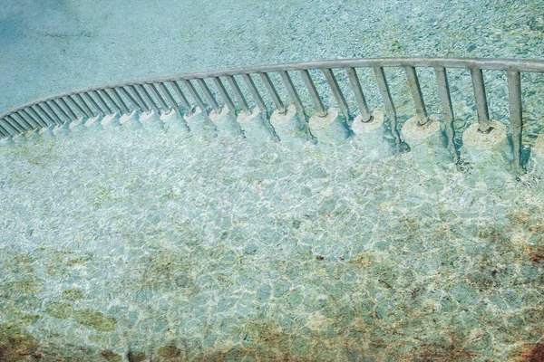 Gamla foto vacker pool vid havet hotell i Park b — Stockfoto