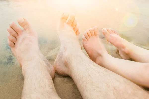 Belles traces avec pieds sur fond de mer nature — Photo